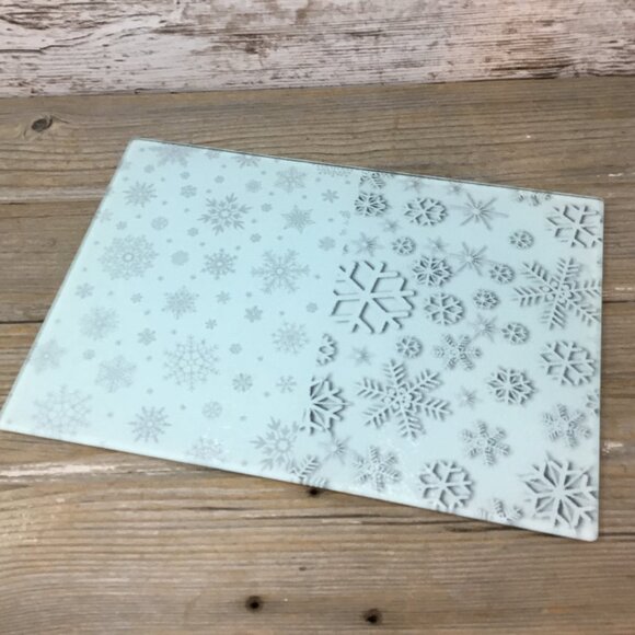 Mismatched Snowflake Glass Cutting Board - Picture 1 of 7